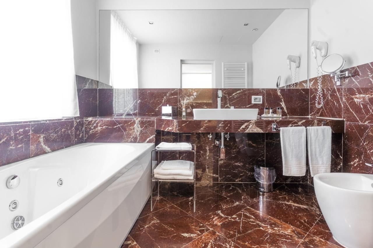 Hotel Michelangelo Carrara Luaran gambar