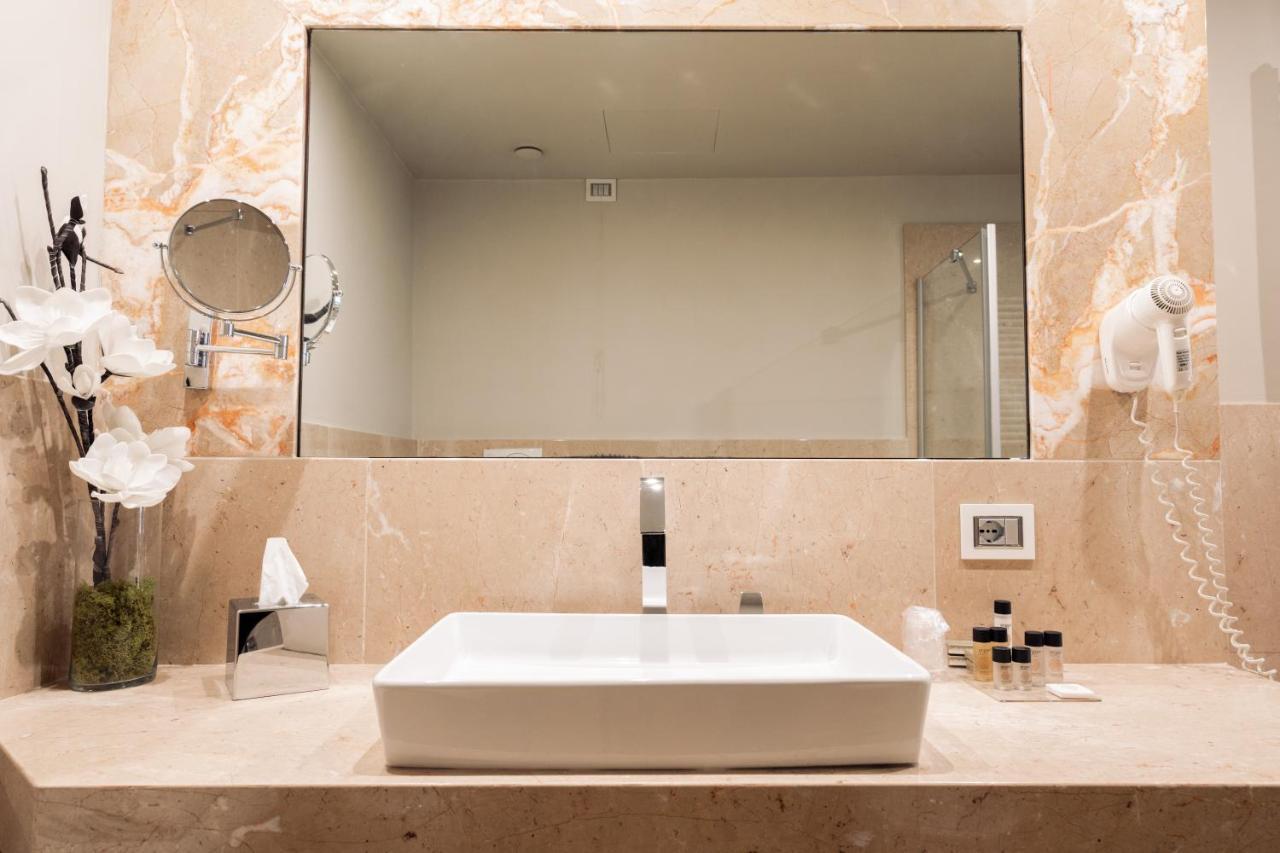 Hotel Michelangelo Carrara Luaran gambar