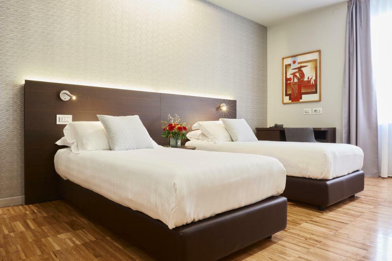 Hotel Michelangelo Carrara Luaran gambar